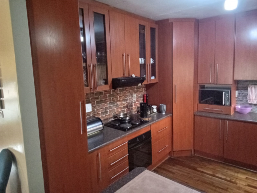 3 Bedroom Property for Sale in Rosedale Park Eastern Cape